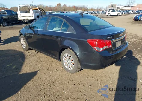 2011 Chevrolet Cruze Ls z USA, uszkodzony, nr VIN 1G1PC5SH9B7239670